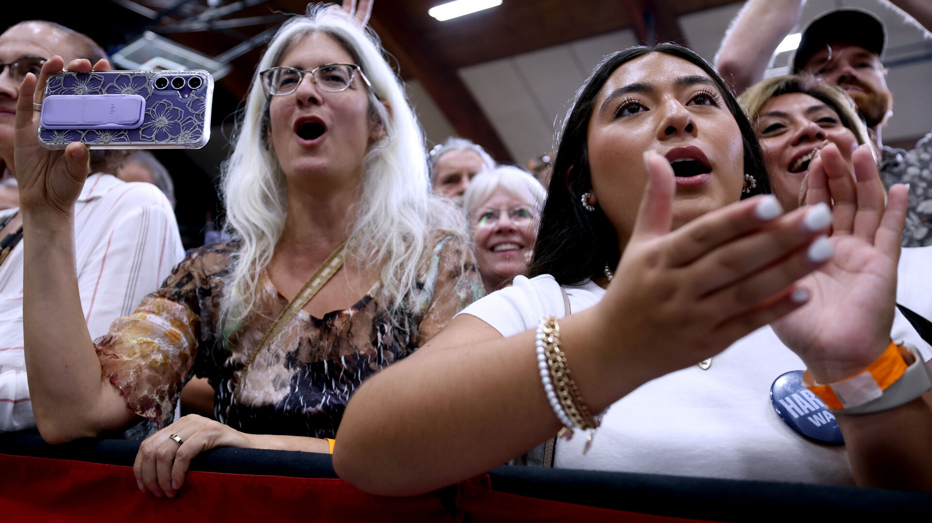 Vice-president candidate Tim Walz rallies in Tucson